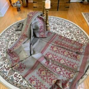 Saari26:Tussar Jamdani with blouse piece